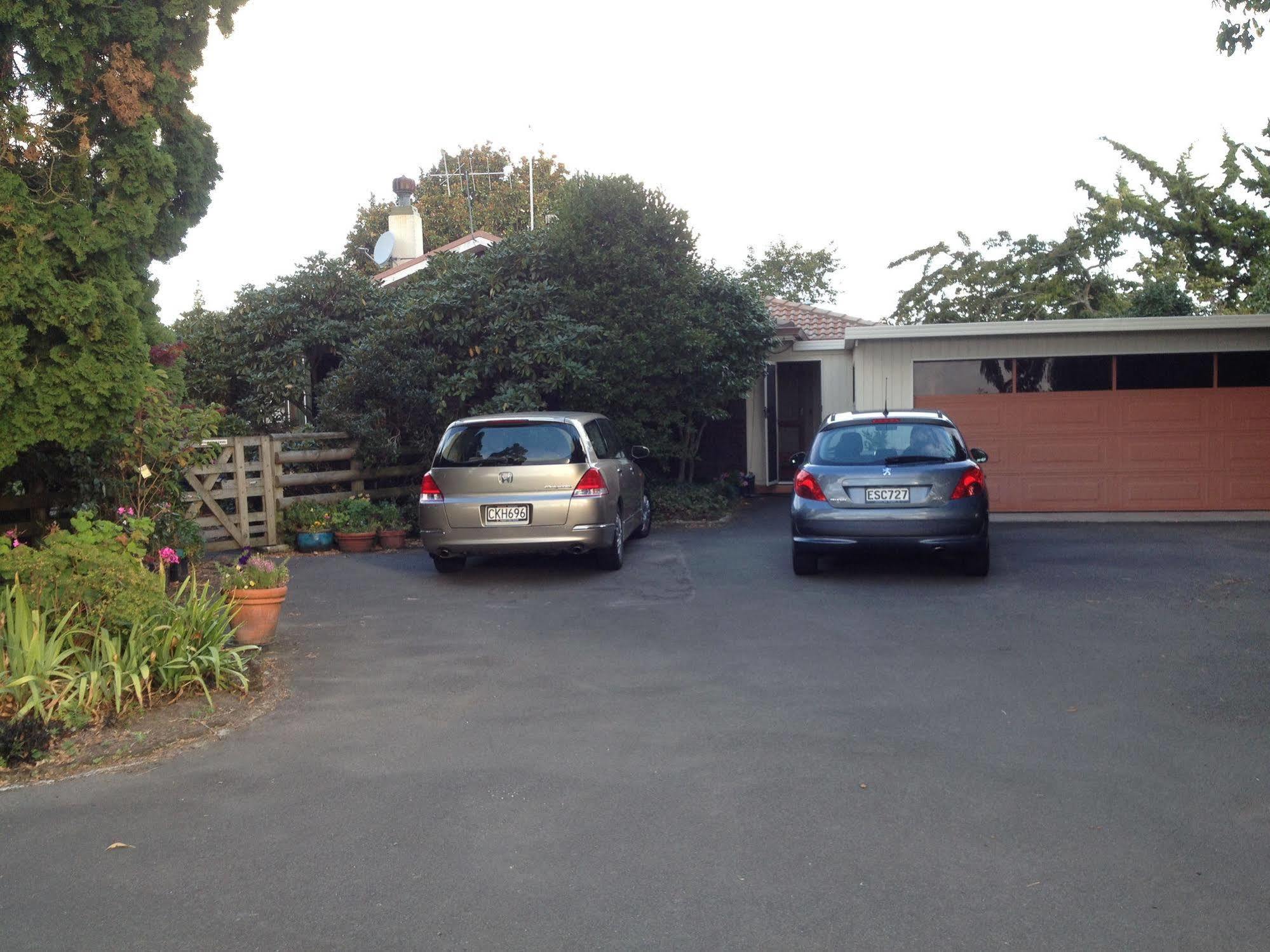 Bluebell Lodge And Cottage Hastings Exterior photo